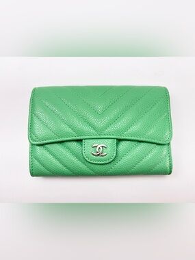 CHANEL Green Quilted Chevron Wallet